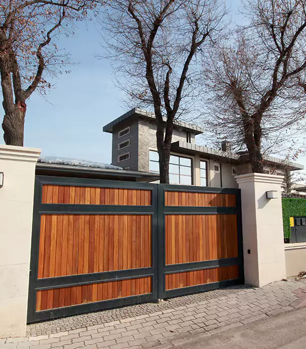 Wooden Gate Repair Las Vegas